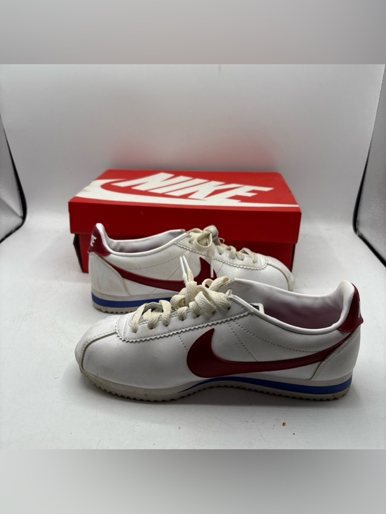 Nike Shoes - Nike White Sneakers with Red Swoosh and Blue Trim